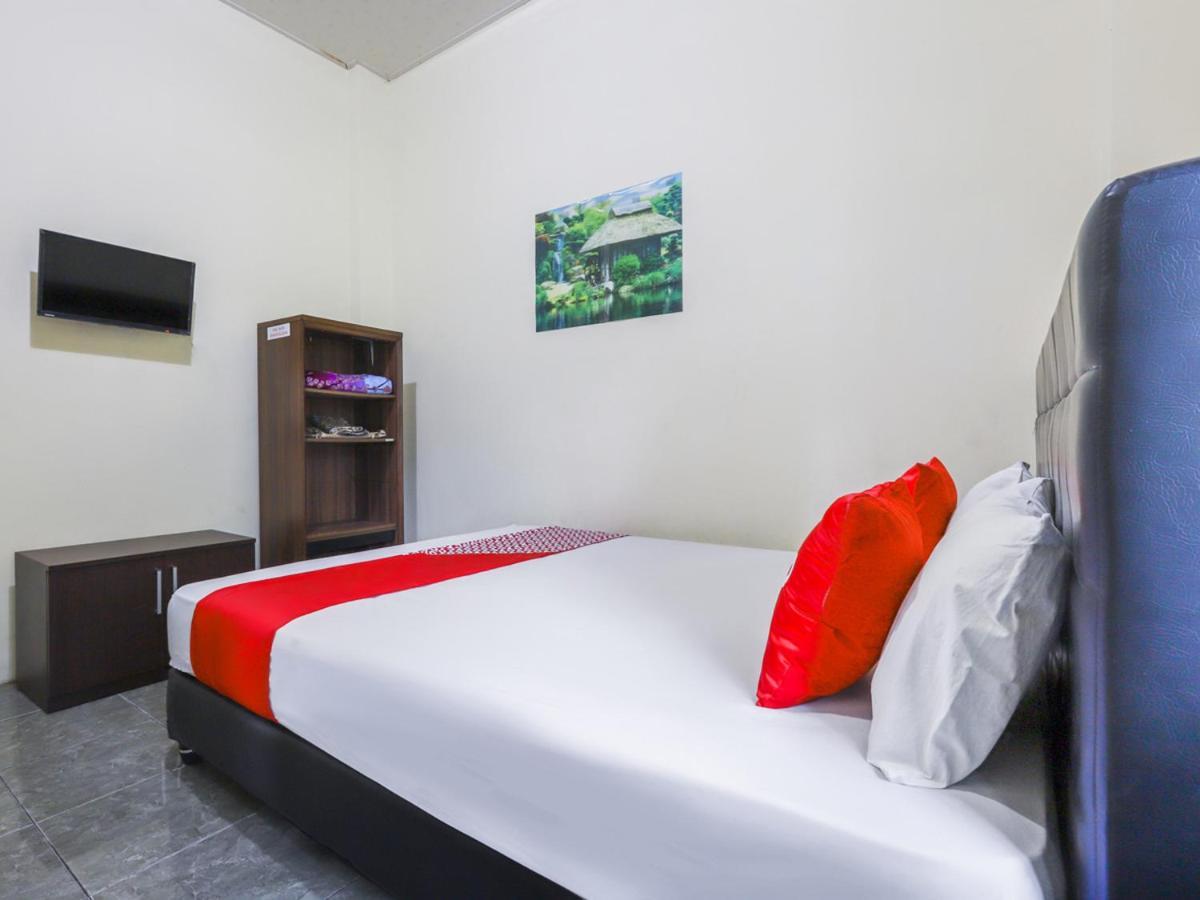 Oyo 3830 Dfarys Gh Syariah Hotel Balikpapan  Luaran gambar